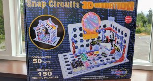 Image showing the outside box of Snap Circuits 3D Illumination electronics building set by Elenco